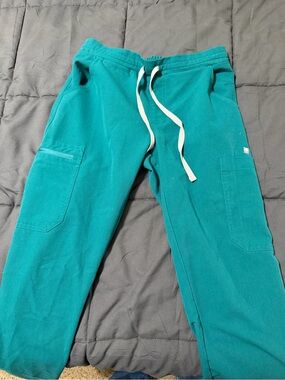 Figs Hunter Green XS Straight leg